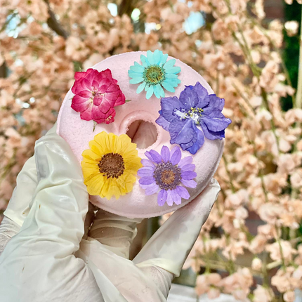 "Flower-Power" Botanical Donut Bath bomb
