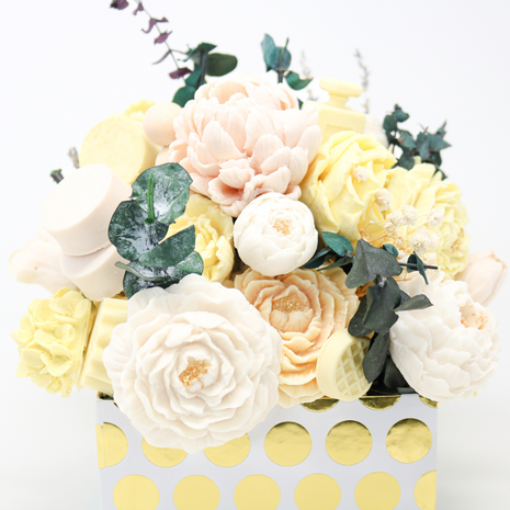 Mixed Yellow Blue Box 12-14 Flowers SoapFleur Forever Soap Bouquet with Dehydrated Botanicals